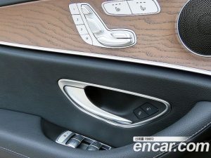 Mercedes-Benz E-Class E250 Exclusive 2021 года из Южной Кореи