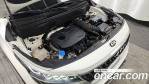 Kia Seltos Бензин 1.6 Turbo 4WD 2021 года из Южной Кореи