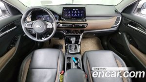 Kia Seltos Бензин 1.6 Turbo 4WD 2021 года из Южной Кореи