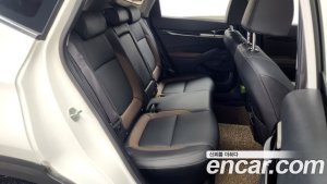 Kia Seltos Бензин 1.6 Turbo 4WD 2021 года из Южной Кореи