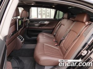 BMW 7-Series 740Li xDrive M Sport 2021 года из Южной Кореи