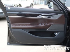 BMW 7-Series 740Li xDrive M Sport 2021 года из Южной Кореи