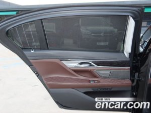 BMW 7-Series 740Li xDrive M Sport 2021 года из Южной Кореи