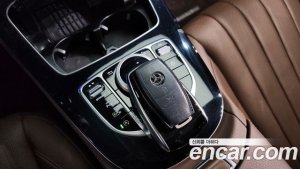 Mercedes-Benz E-Class E300 4MATIC Exclusive 2020 года из Южной Кореи