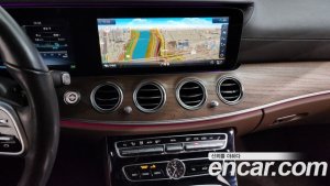 Mercedes-Benz E-Class E300 4MATIC Exclusive 2020 года из Южной Кореи