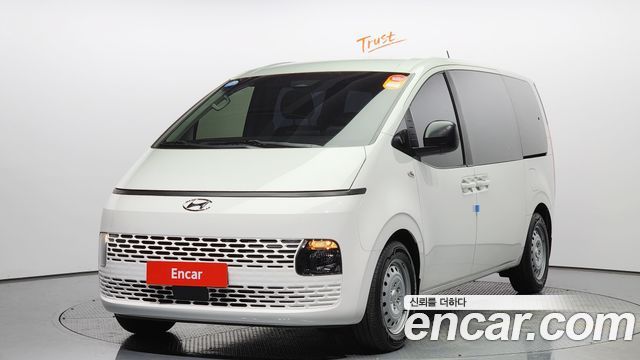 Hyundai Staria Tourer 11-Seater 2022 года из Кореи