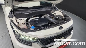 Kia Seltos Бензин 1.6 Turbo 2WD 2021 года из Южной Кореи