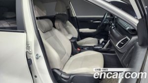 Kia Seltos Бензин 1.6 Turbo 2WD 2021 года из Южной Кореи