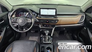 Kia Seltos Бензин 1.6 Turbo 2WD 2021 года из Южной Кореи