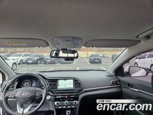 Hyundai AVANTE 1.6 2020 года из Южной Кореи
