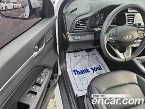 Hyundai AVANTE 1.6 2020 года из Южной Кореи