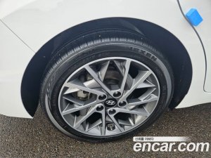 Hyundai AVANTE 1.6 2020 года из Южной Кореи