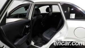 Kia Niro 1.6 HEV 2021 года из Южной Кореи