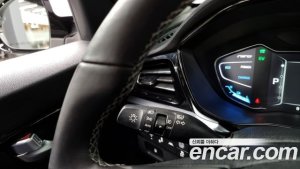 Kia Niro 1.6 HEV 2021 года из Южной Кореи