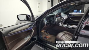 BMW 5-Series 520i M Sport 2020 года из Южной Кореи
