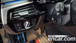 BMW 5-Series 520i M Sport 2020 года из Южной Кореи