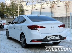 Hyundai AVANTE 1.6 2020 года из Южной Кореи