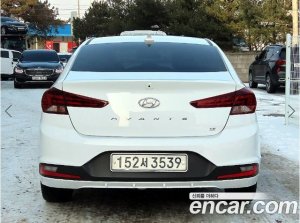 Hyundai AVANTE 1.6 2020 года из Южной Кореи