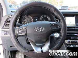 Hyundai AVANTE 1.6 2020 года из Южной Кореи