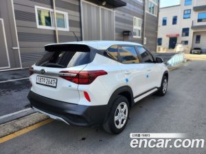 Kia Seltos Дизель 1.6 2WD 2020 года из Южной Кореи