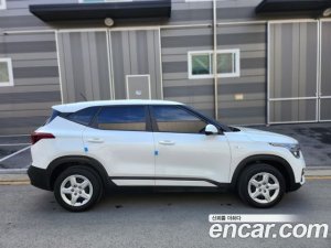 Kia Seltos Дизель 1.6 2WD 2020 года из Южной Кореи