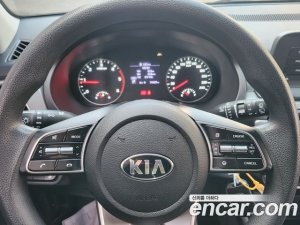 Kia Seltos Дизель 1.6 2WD 2020 года из Южной Кореи