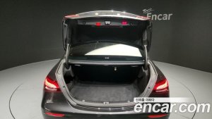 Mercedes-Benz E-Class E220d 4MATIC AMG Line 2021 года из Южной Кореи
