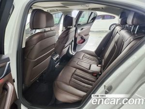 BMW 5-Series 520d xDrive Luxury Plus 2020 года из Южной Кореи