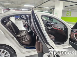 BMW 5-Series 520d xDrive Luxury Plus 2020 года из Южной Кореи