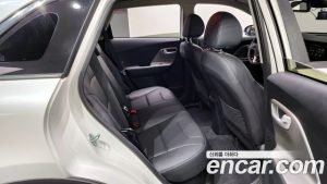 Kia Niro 1.6 HEV 2021 года из Южной Кореи