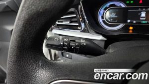Kia Niro 1.6 HEV 2021 года из Южной Кореи
