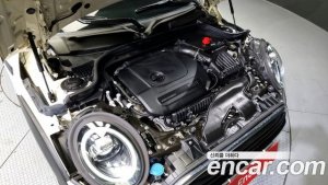 Mini Cooper DEFAULT 2021 года из Южной Кореи