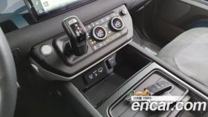 Land Rover Defender 110 D240 Lunch Edition 2020 года из Южной Кореи