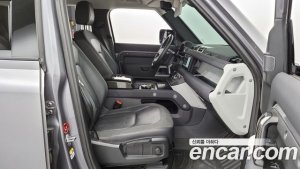Land Rover Defender 110 D240 Lunch Edition 2020 года из Южной Кореи