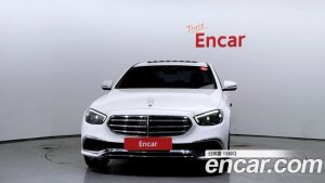Mercedes-Benz E-Class E300e 4MATIC Exclusive 2021 года из Южной Кореи