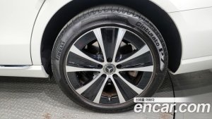 Mercedes-Benz E-Class E300e 4MATIC Exclusive 2021 года из Южной Кореи
