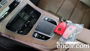 Mercedes-Benz E-Class E300e 4MATIC Exclusive 2021 года из Южной Кореи