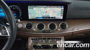 Mercedes-Benz E-Class E300e 4MATIC Exclusive 2021 года из Южной Кореи