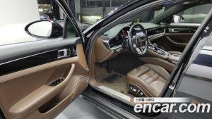 Porsche Panamera 3.0 AWD 2020 года из Южной Кореи
