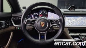 Porsche Panamera 3.0 AWD 2020 года из Южной Кореи