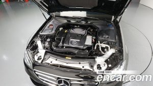 Mercedes-Benz E-Class E250 Avantgarde 2020 года из Южной Кореи