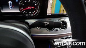 Mercedes-Benz E-Class E250 Avantgarde 2020 года из Южной Кореи