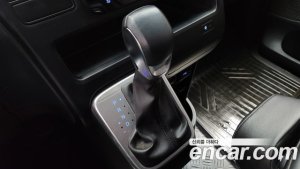 Hyundai Staria 4WD Tourer 11-Seater 2022 года из Южной Кореи