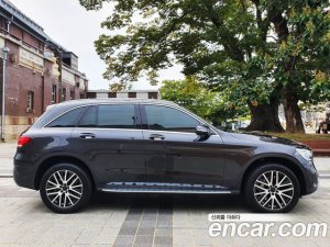 Mercedes-Benz GLC-Class GLC300e 4MATIC 2021 года из Южной Кореи