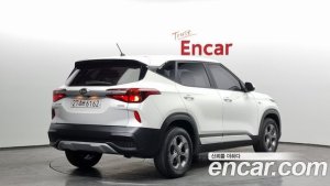 Kia Seltos Бензин 1.6 Turbo 2WD 2022 года из Южной Кореи