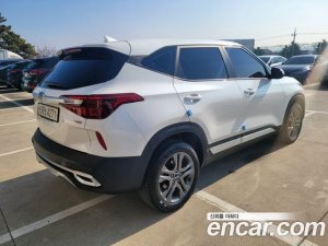 Kia Seltos Бензин 1.6 Turbo 2WD 2021 года из Южной Кореи