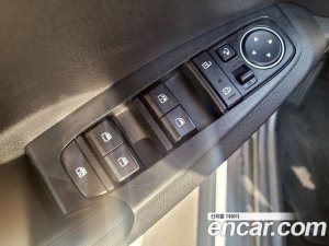 Kia Seltos Бензин 1.6 Turbo 2WD 2021 года из Южной Кореи