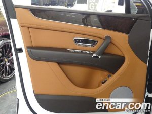Bentley Bentayga 4.0 V8 2020 года из Южной Кореи