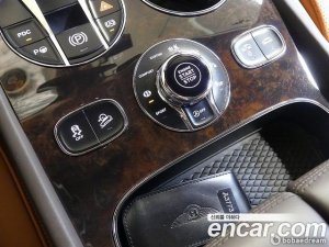 Bentley Bentayga 4.0 V8 2020 года из Южной Кореи