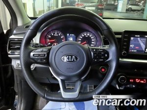 Kia Stonic 1.4 2020 года из Южной Кореи